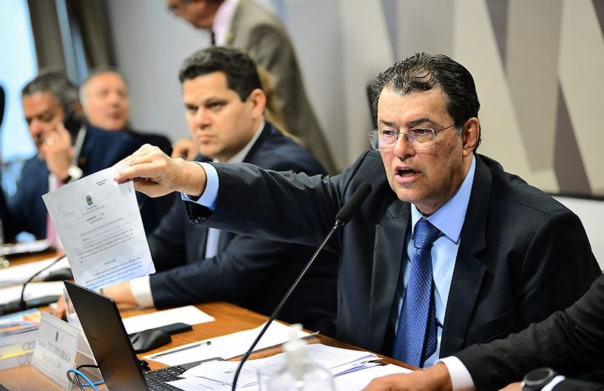 13-12-24_08-54-21_dcomercio-eduardo-braga-relator-reforma-tributaria-foto-pedrofranca-agenciasenado.jpg